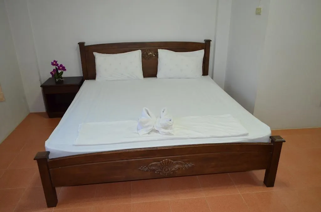 The Metallic Hostel Koh Lanta 0*,  Thailand