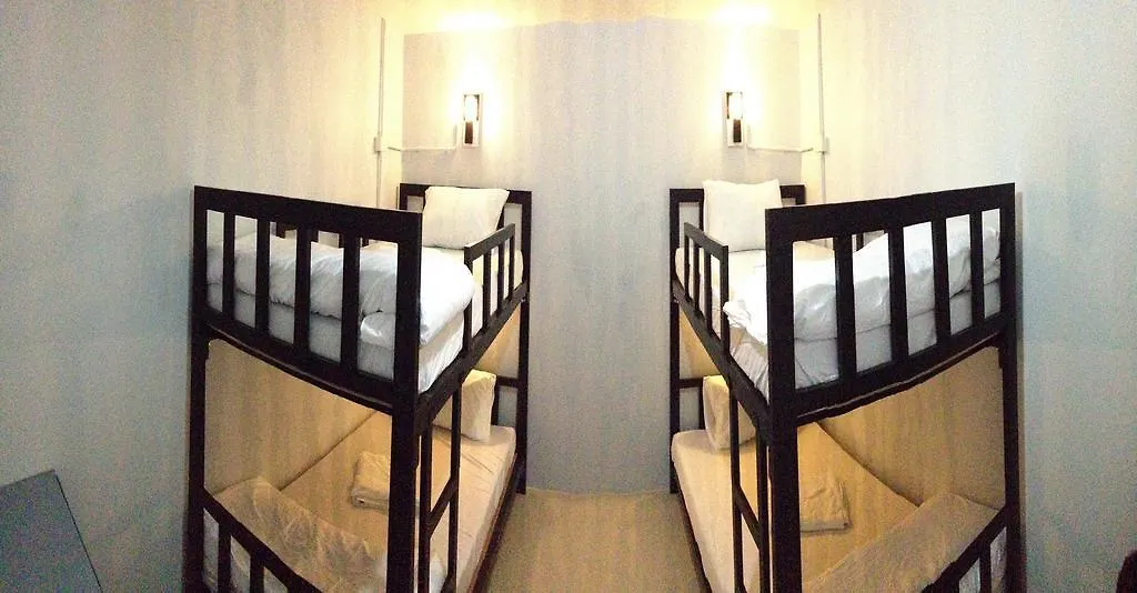 The Metallic Hostel Koh Lanta