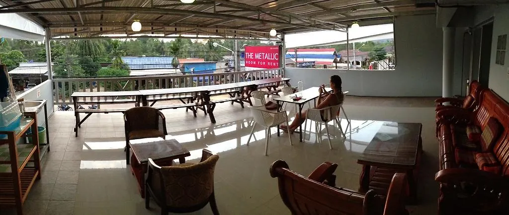 The Metallic Hostel Koh Lanta