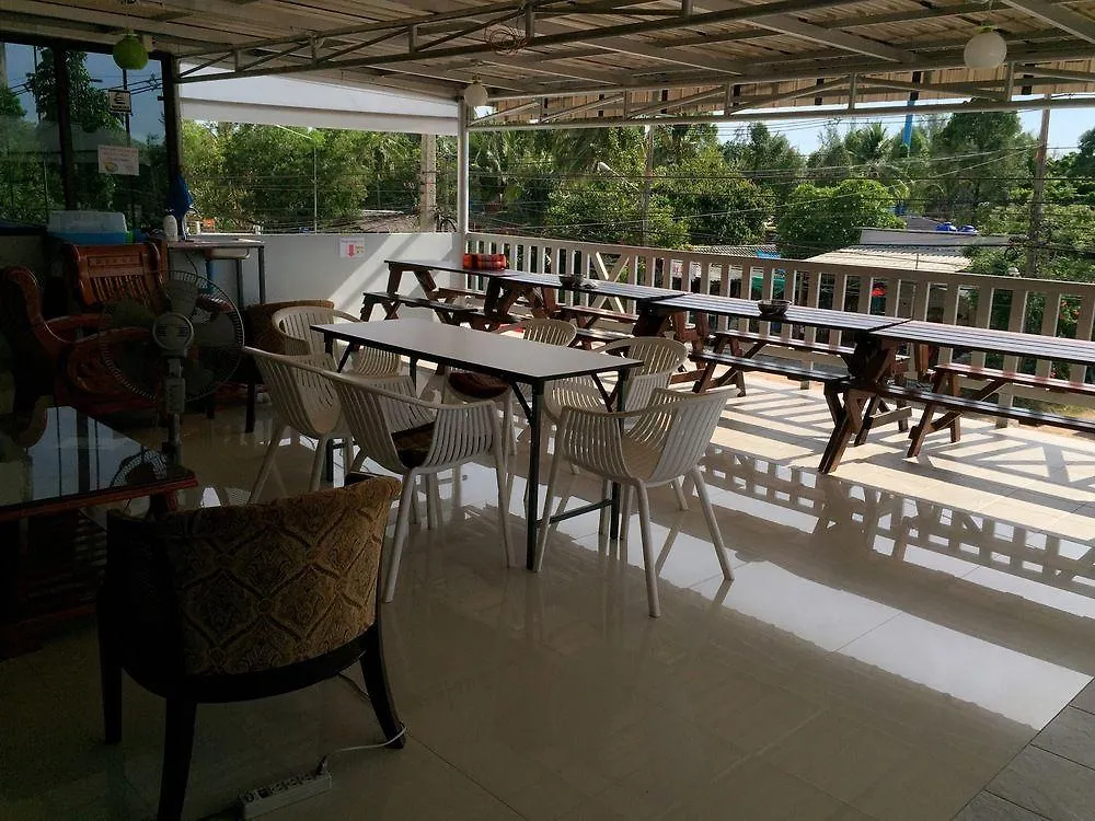 The Metallic Hostel Koh Lanta Thailand