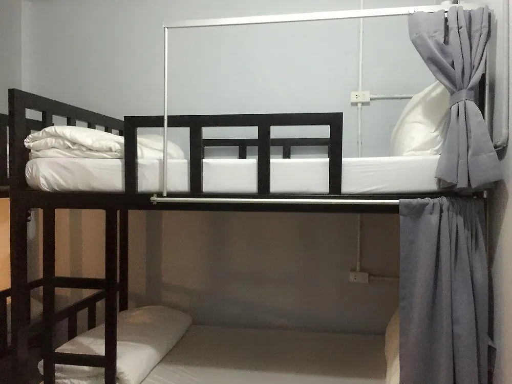 The Metallic Hostel Koh Lanta