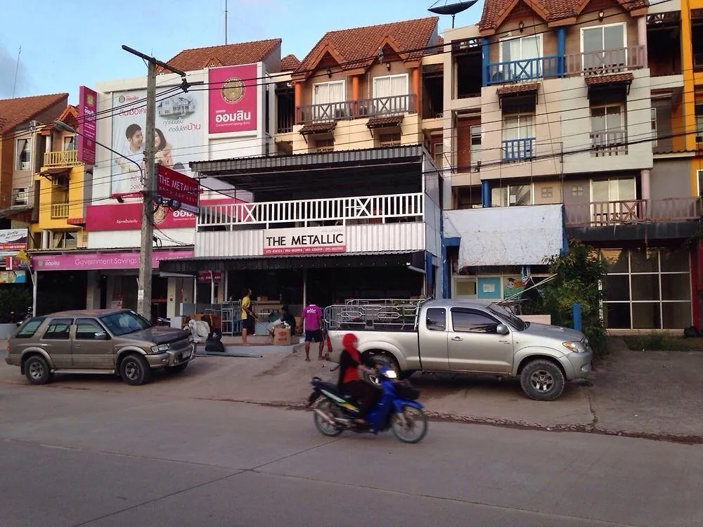 The Metallic Hostel Koh Lanta