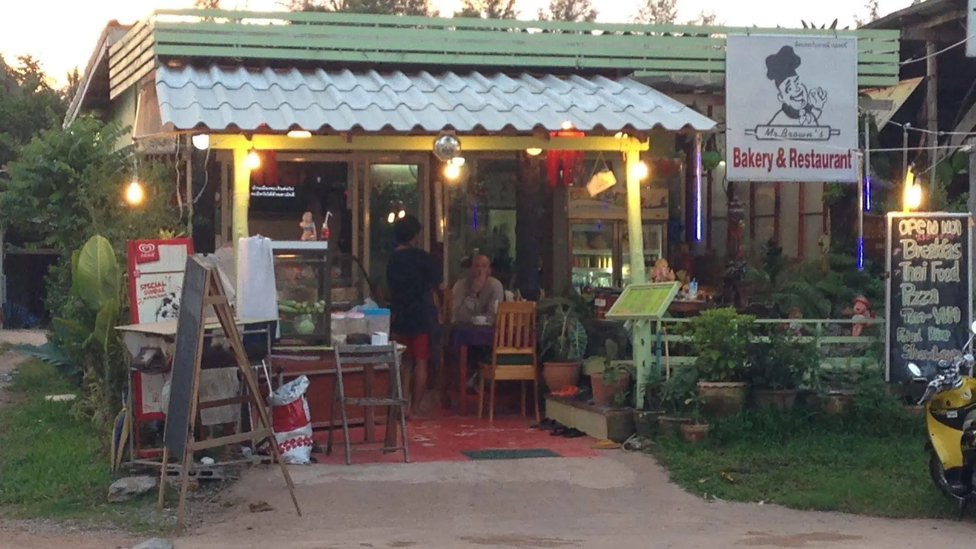 The Metallic Hostel Koh Lanta 0*,  Thailand